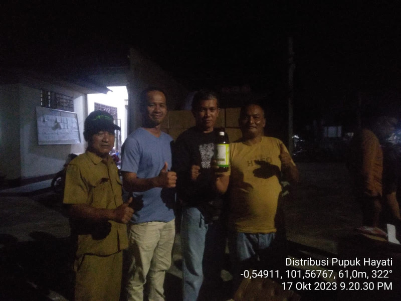 Terima Bantuan Pupuk Cair,  Warga Pulau Aro Sampaikan Apresiasi  Kepada Bupati