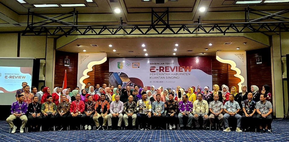 Bupati Kuansing Dorong Peningkatan Kualitas Pengawasan Keuangan Daerah Melalui Kegiatan Bimtek E-Review