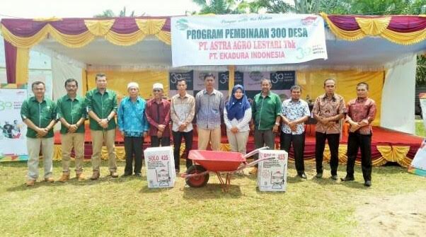 PT Ekadura Indonesia Latih Petani Rawat Kelapa Sawit Hingga Tingkatkan Produktivitas