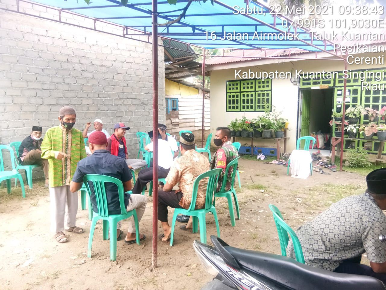 Turut Berduka Cita, Babinsa Koramil 06/Cerenti Melayat Ke Rumah Warga Yang Meninggal Dunia