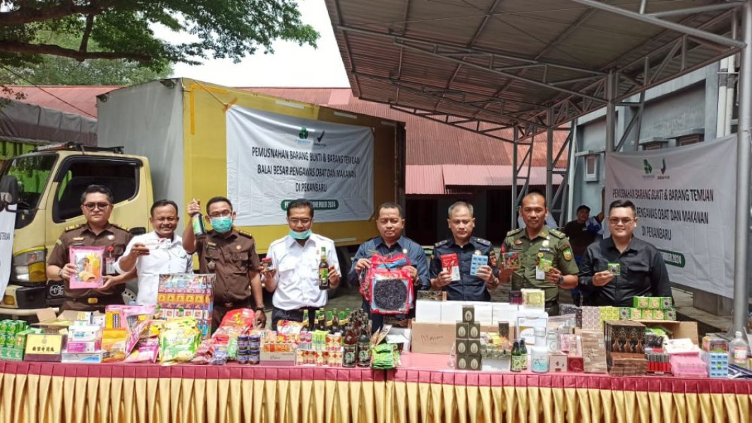 Ribuan Produk Ilegal Dimusnahkan BBPOM Pekanbaru