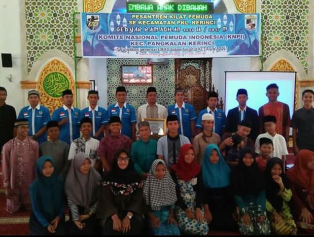 Wabup Pelalawan Buka Pesantren Kilat KNPI 