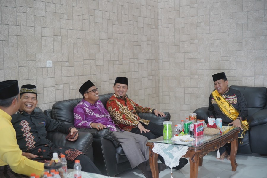 Hadiri Pengukuhan LAN dan LAM Riau di Inuman;  Ustadz Syahrul Aidi Puji Kepemimpinan Bupati Suhardiman