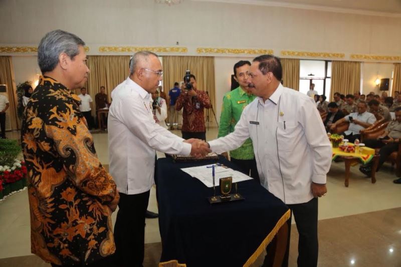 Sekda Inhil Hadiri Rapat Koordinasi Bersama Gubri dan Sejumlah Kepala Daerah se-Riau