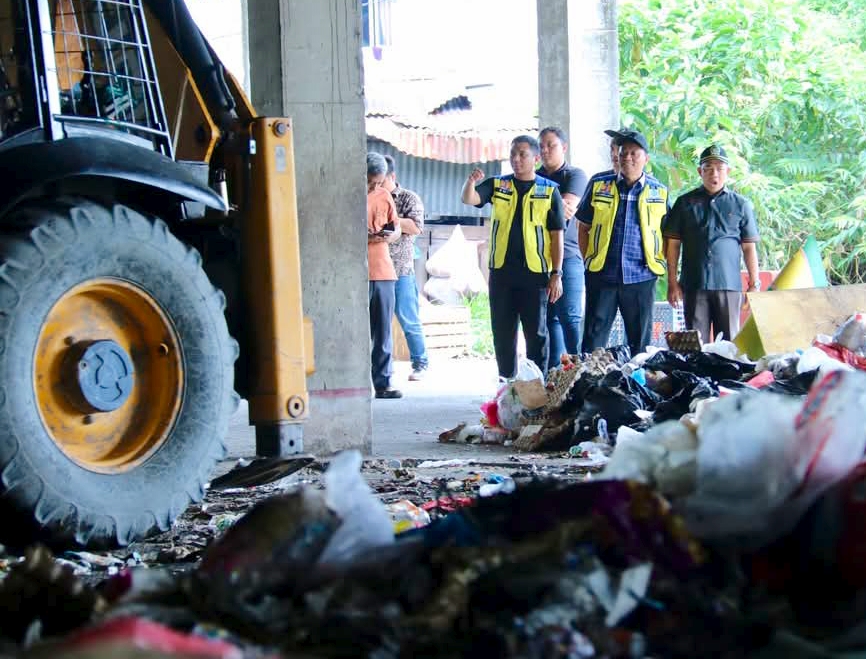 Pemko Pekanbaru Krisis Armada, Pengangkutan Sampah Kini Ditangani Sendiri