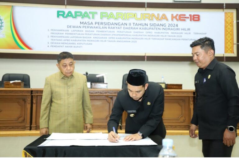 Pemkab dan DPRD Inhil Tandatangani Ranperda KUA PPAS APBD 2025