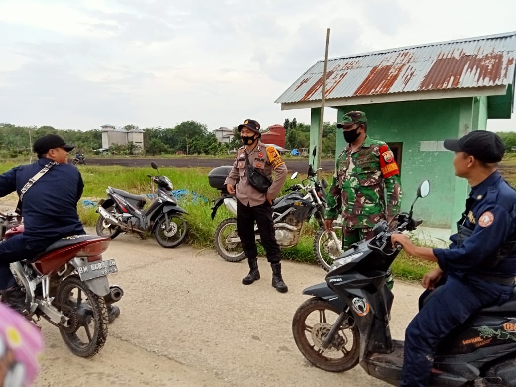 Polsek Teluk Meranti Gelar Operasi Yustisi di Pos PPKM Desa Pulau Muda