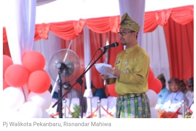 Jadi Pembina Upacara HUT Pekanbaru, Ini Amanat Pj Walikota