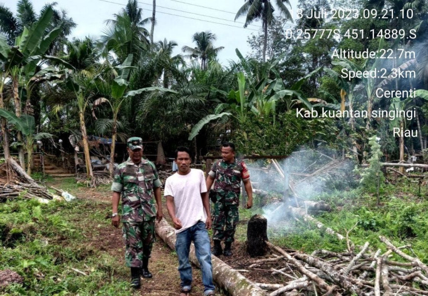 Babinsa Koramil 06/cerenti Kodim 0302/Inhu Tingkatkan Pengawasan Karlahut, Melaksanakan Patroli Bersama Masyarakat