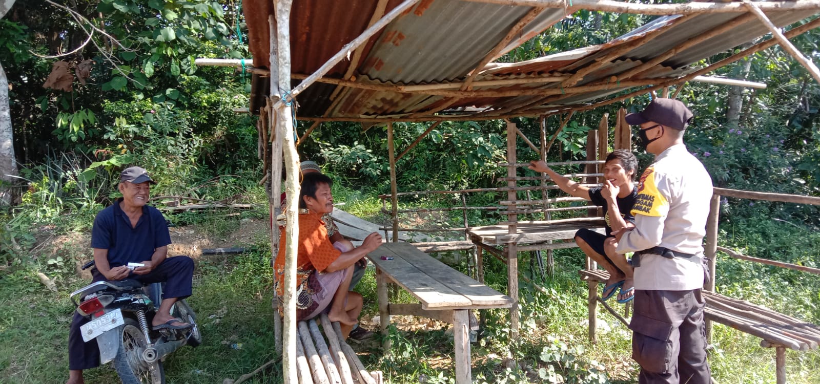 Antisipasi Penularan Virus Corona, Polsek Langgam Operasi Yustisi