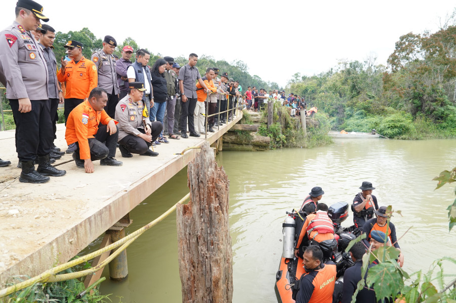 Kapolda Riau Minta Perusahaan Tanggung Jawab Penuh atas Insiden Truk Tenggelam di Pelalawan