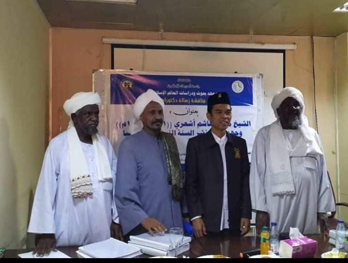 Raih Predikat Cum Laude di Oumdurman Islamic University Sudan, UAS Resmi Bergelar Doktor