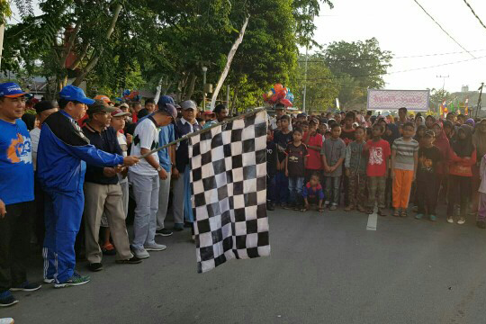 Sekda Meranti Buka Lomba Balap Sepeda dan Gerak Jalan Santai Sempena HUT Meranti ke-X 