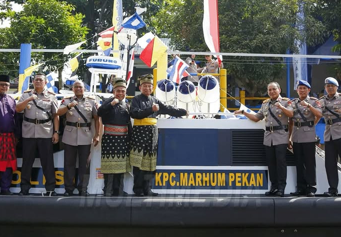 Peringati Hari Bhayangkara ke-79, Polda Riau Resmikan Kapal Patroli Cepat 
