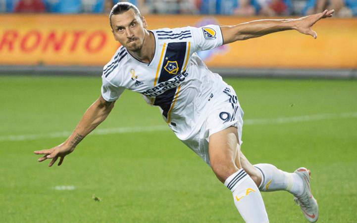 Mulai Panik, Real Madrid Masukkan Zlatan Ibrahimovic ke Daftar Belanja Januari