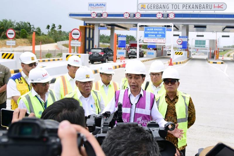 Jokowi: Akhir April, Tol Pekanbaru-Dumai Tuntas