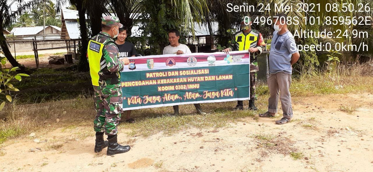 Koramil 06/Cerenti Terus  Sosialisasikan Dan Patroli Tentang Bahaya Karhutla Di Wilayah Binaannya di Desa Seberang Pulau Busuk