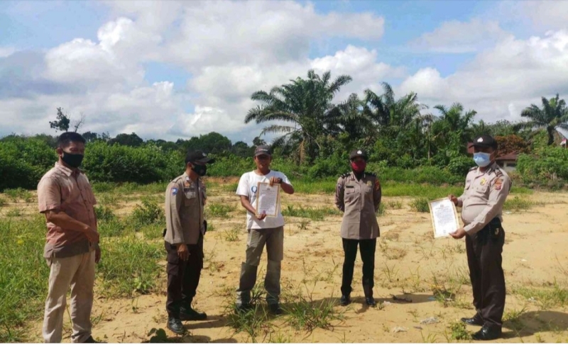 Polsek Pangkalan Kuras Setiap Hari Lakukan Sosialisasi Maklumat Kapolda Riau Tentang Karhutla