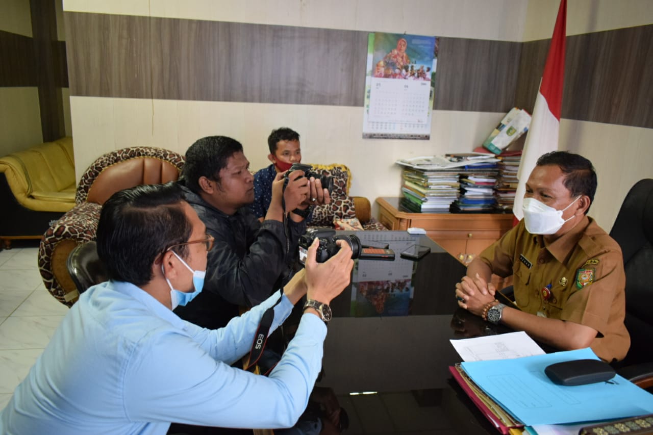 Azhar, Menjelang Hari Raya Idul Adha Tahun 1442 H, Harga Bahan Pokok Di Kuansing Relatif Stabil