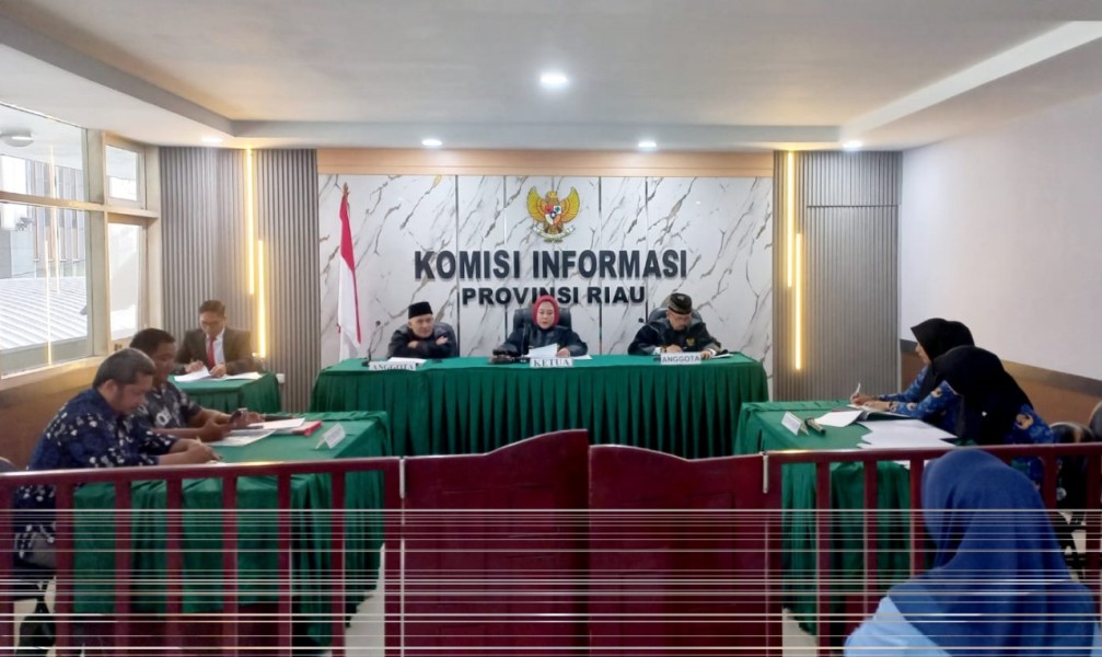 Komisi Informasi Riau Gelar Sidang Perdana di Kantor Baru