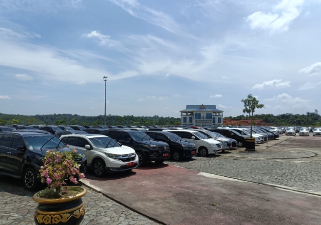 Ratusan Mobil Dinas Pemko Pekanbaru Belum Dikembalikan, Wali Kota Ancam Tarik Paksa