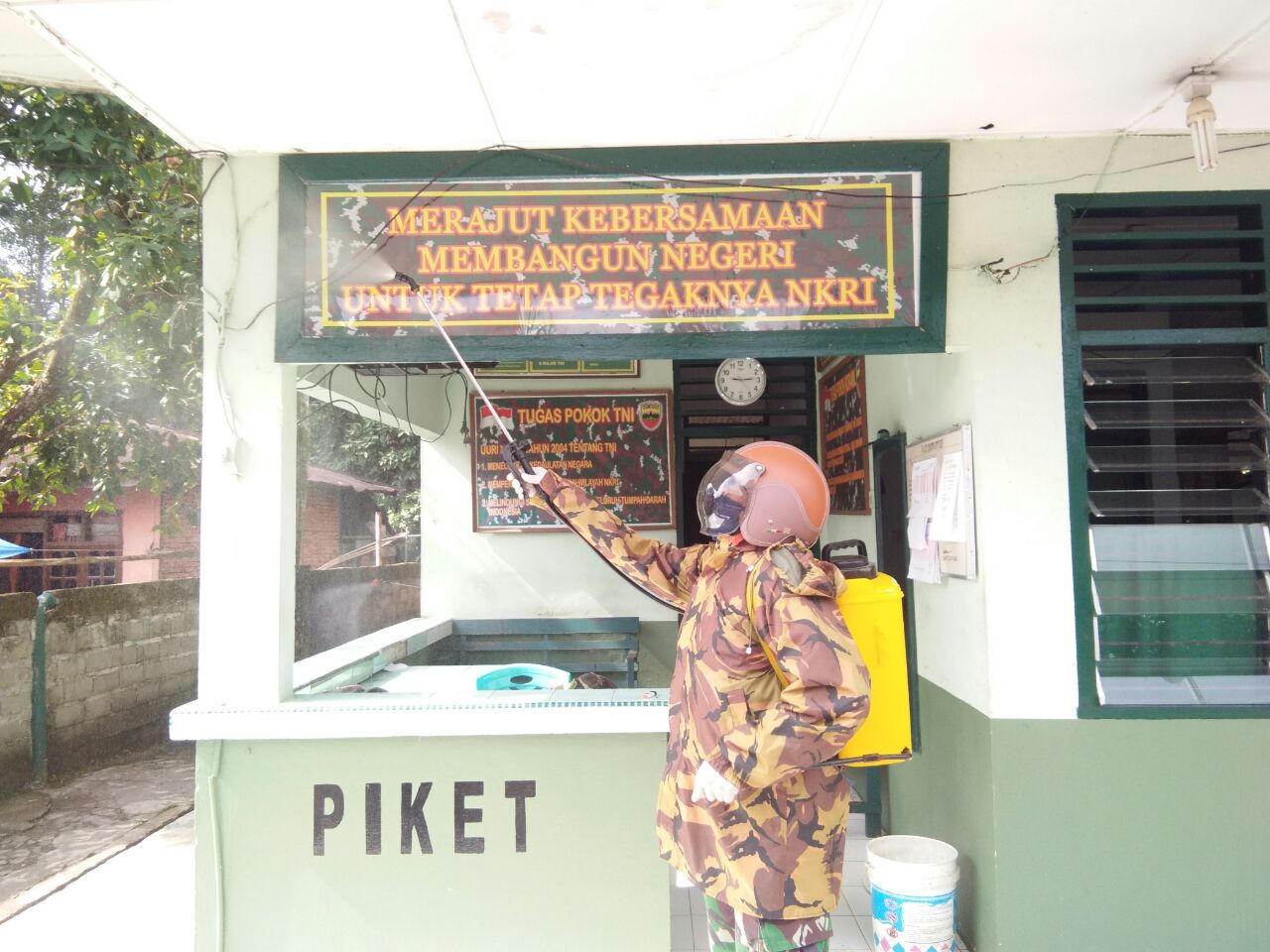 Koramil 06/Cerenti Dim 0302/Inhu Antisipasi Penyebaran Virus Corona (Covid-19).