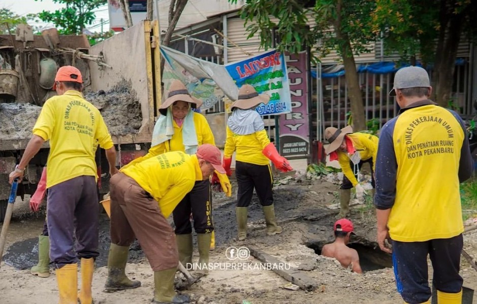 PUPR Kota Pekanbaru Normalisasi Drainase dan Sungai untuk Cegah Banjir di Musim Hujan