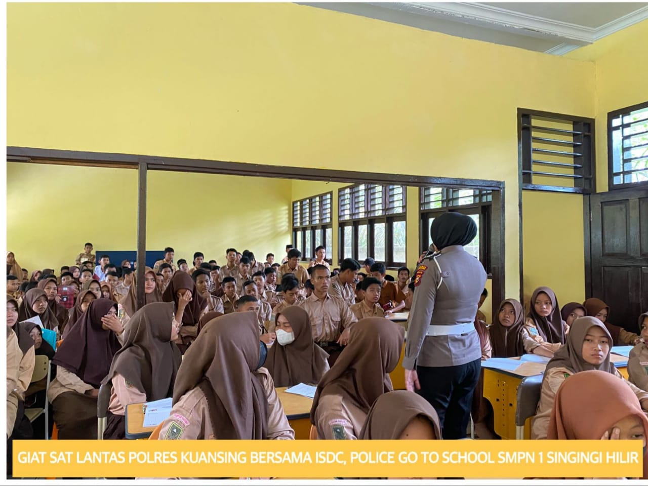 SatLantas Polres Kuansing Police Goes To School, Perkenalkan Aplikasi Sitalam Manis Presisi 