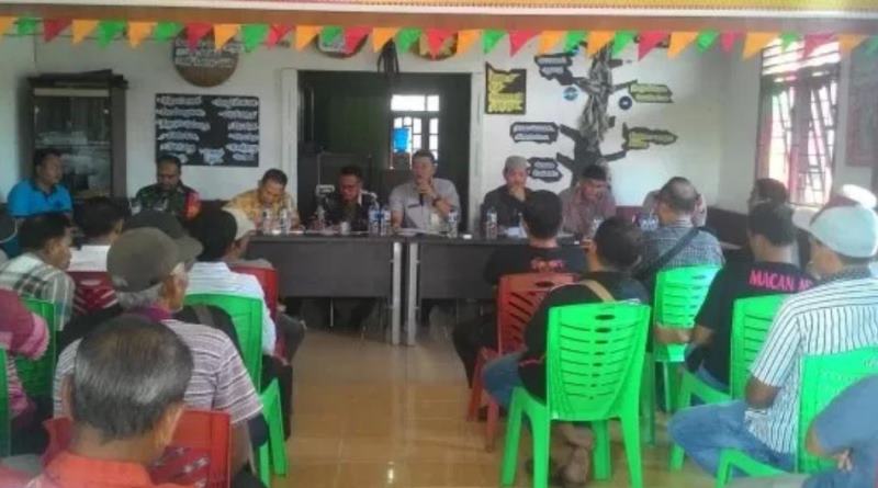 Warga Kampung Buatan II Siak Ancam Ambil Alih Kebun PT. WSSI