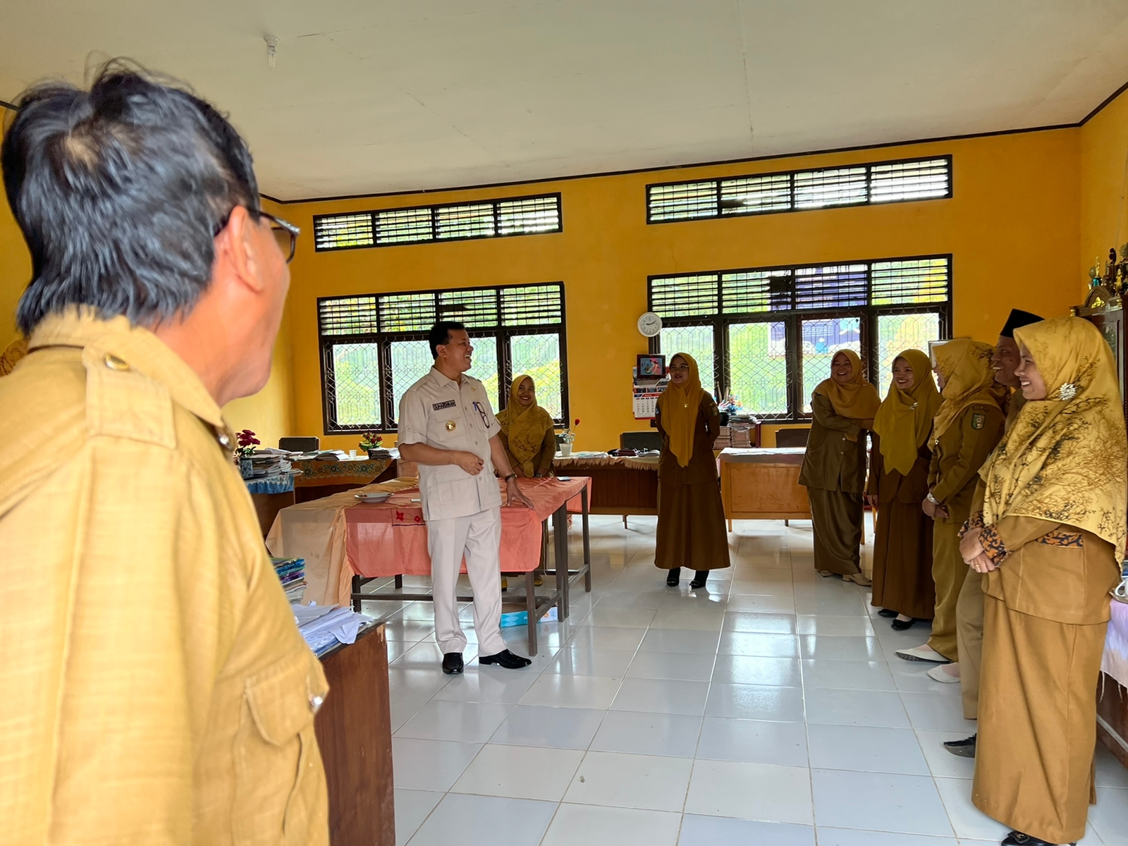 Awal Semester Genap, Bupati  Inspeksi Mendadak di SMP Negeri 2 Inuman 