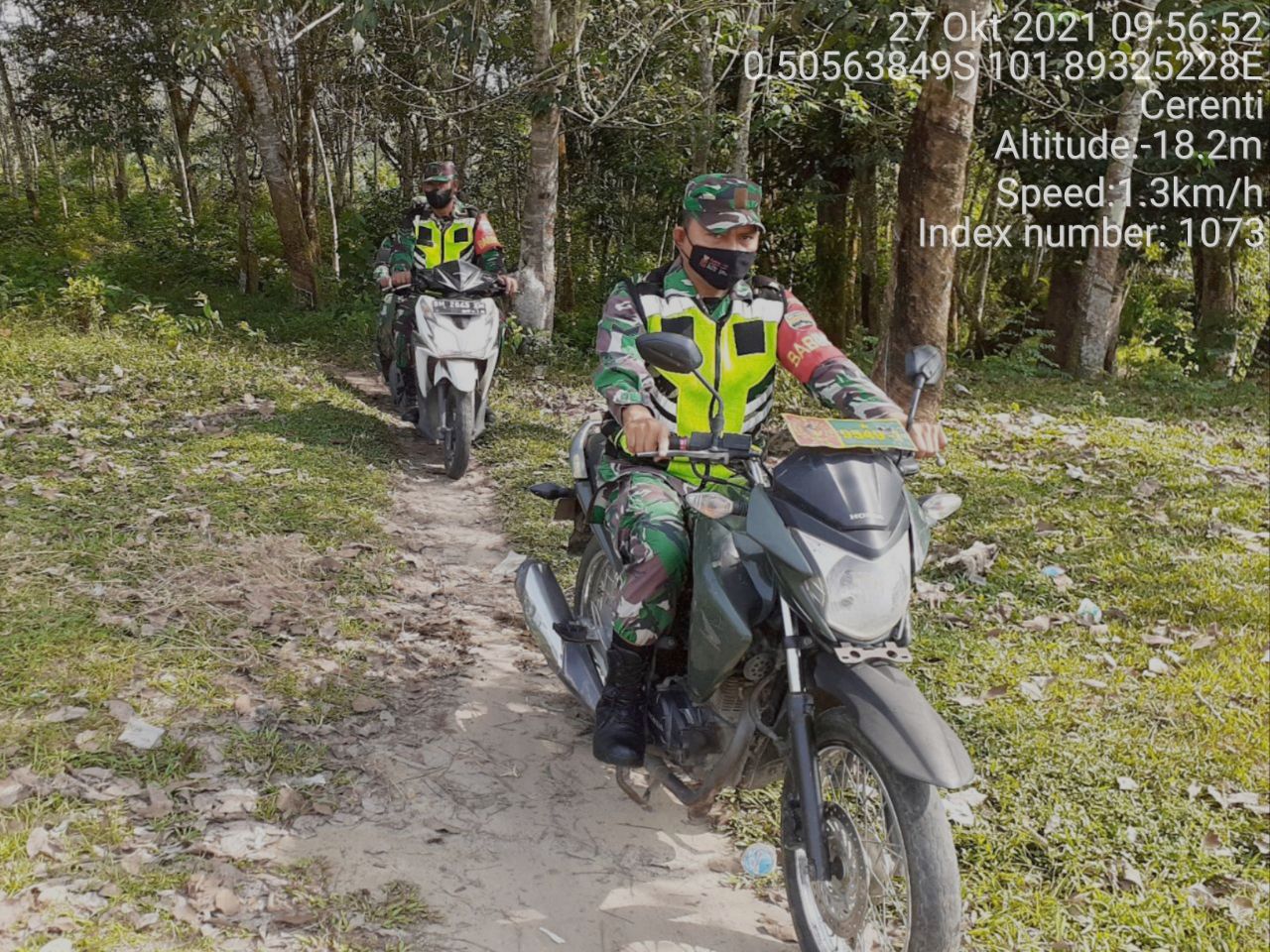 Anggota Koramil 06/Cerenti Kodim 0302/ Inhu Laksanakan Patroli Untuk Cegah Kebakaran Hutan Dan Lahan di Pulau Jambu