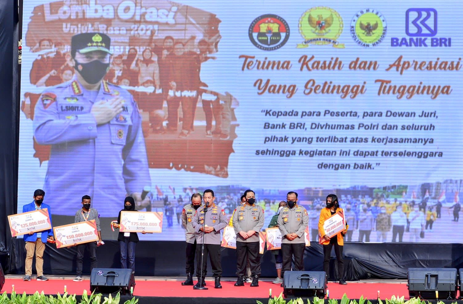 Gelar Lomba Orasi, Kapolri: Mari Ciptakan Alam Demokrasi yang Lebih Baik 
