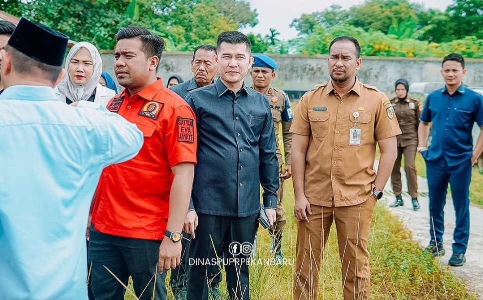 Dinas PUPR Temani Komisi IV DPRD Kota Pekanbaru Kunjungi Kawasan Ecogreen