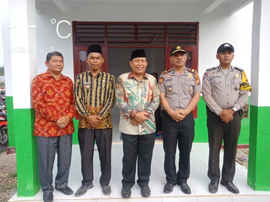 Bupati Rohul Bersama Kapolsek Kunto Darussalam Resmikan Rumah Kantor  Bhabinkamtibmas Pasir Indah 