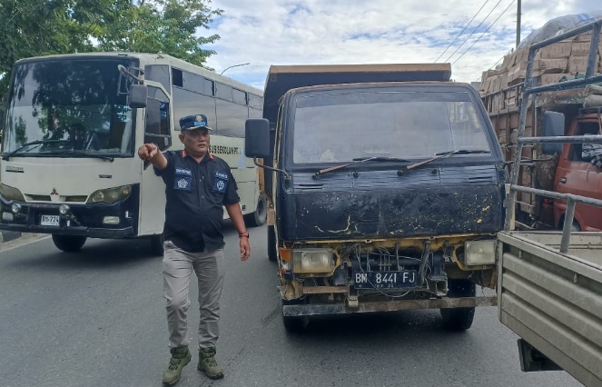 Melebihi Muatan, Dishub Pekanbaru Tindak 30 Truk ODOL