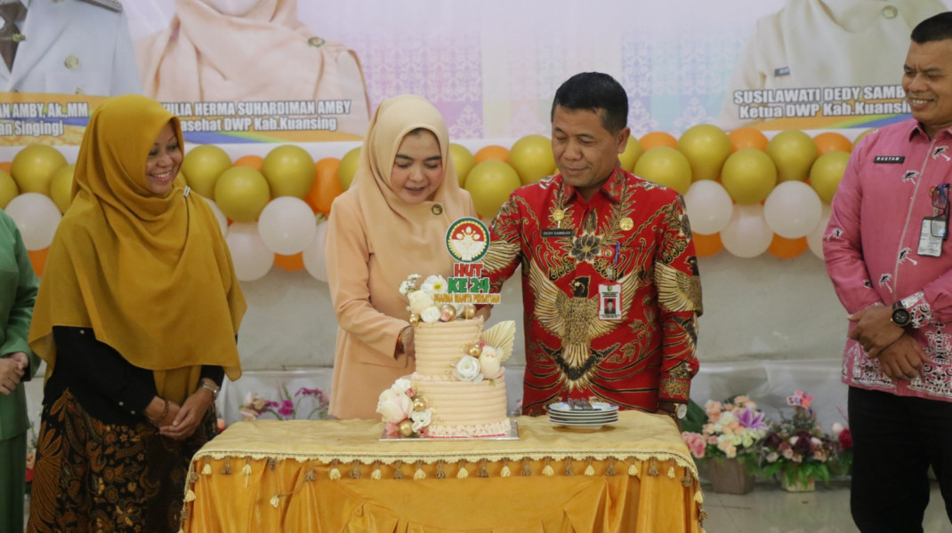 Hadiri HUT DWP Sekda : Peran Wanita Sangat Strategis Dalam Pembangunan