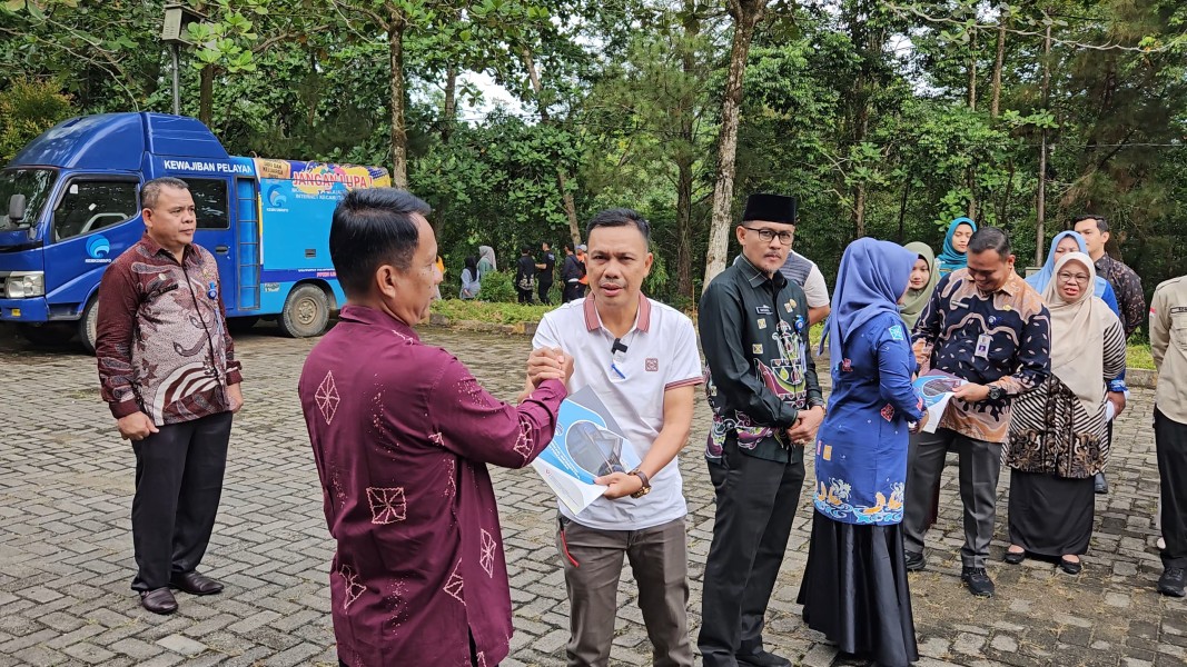 Perkuat Barisan;  Kadis Pimpin Sertijab Dan ASN Baru Dinas Kominfos