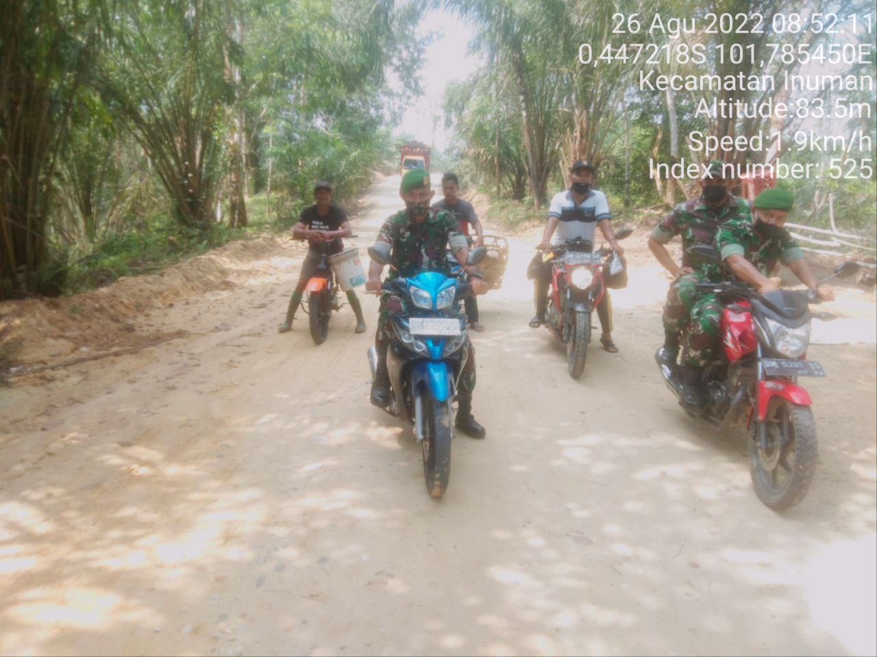 Babinsa Koramil 06/Cerenti Kodim 0302/Inhu Laksanakan Patroli Untuk Cegah Karhutla di Pulau Busuk Jaya