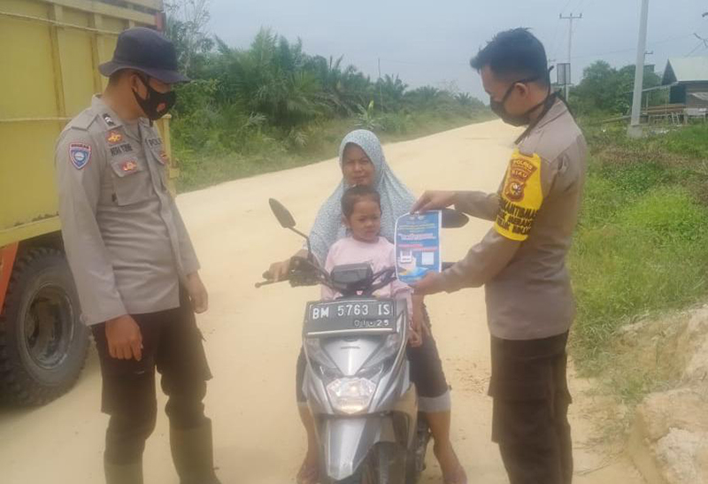 Polsek Teluk Meranti Konsisten Imbau Warganya Patuhi Prokes