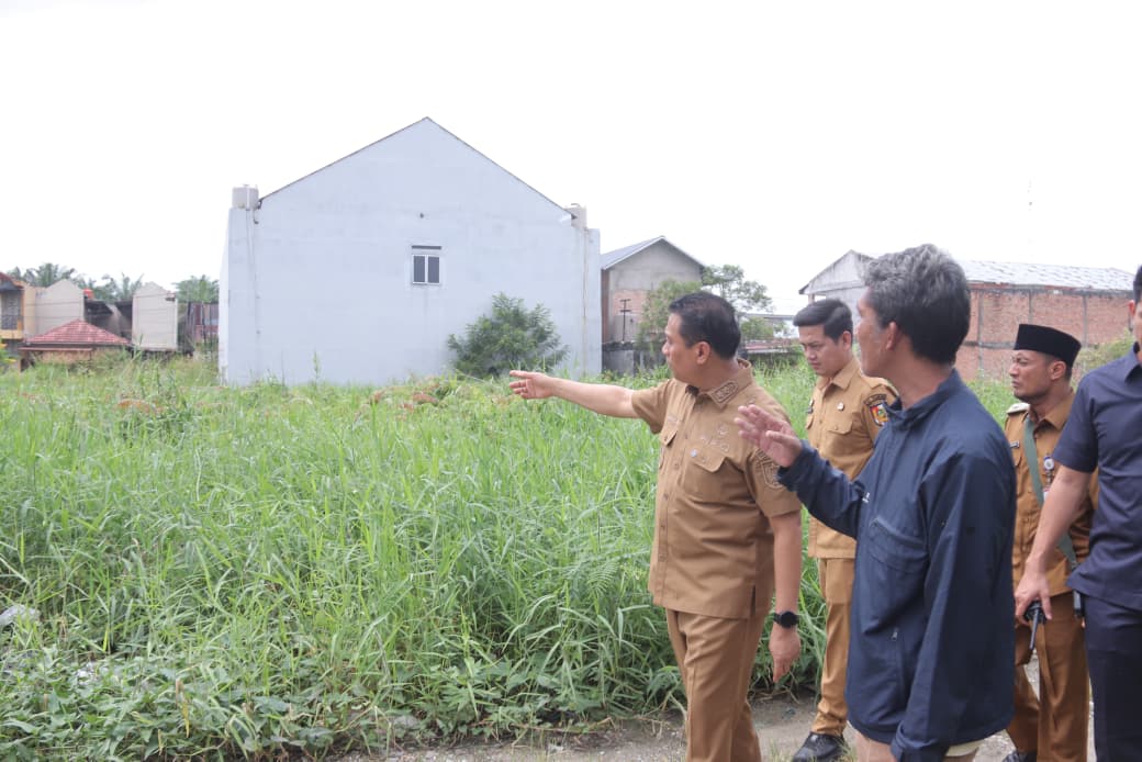 Wawako Pekanbaru Turun ke Manyar Sakti Cek Kondisi Infrastruktur, Respon Aduan Masyarakat