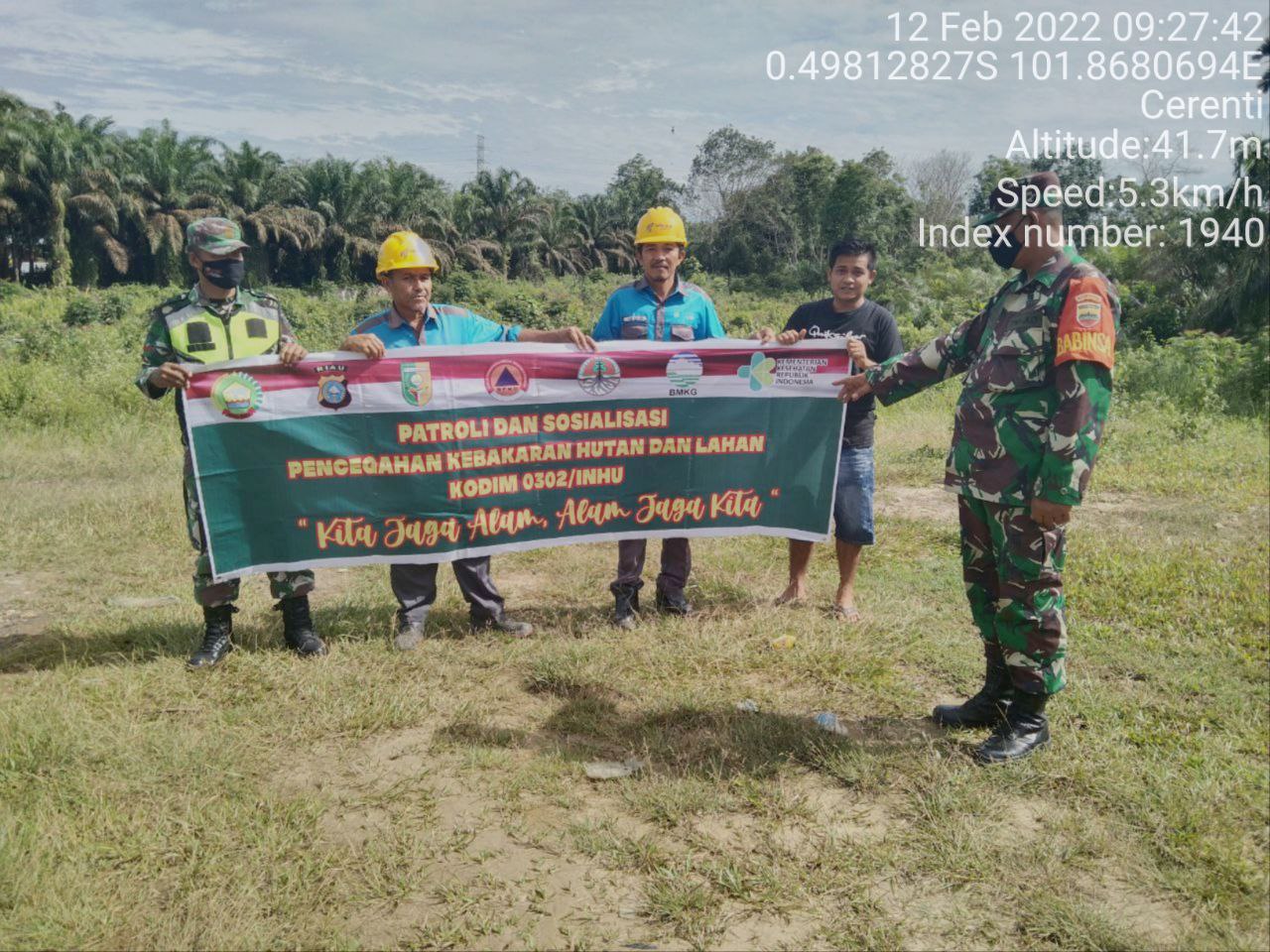 Babinsa Koramil 06/Cerenti Kodim 0302/ Inhu Laksanakan Patroli Untuk Cegah Kebakaran Hutan Dan Lahan di Pulau Bayur Kecamatan Cerenti Kabupaten Kuansing