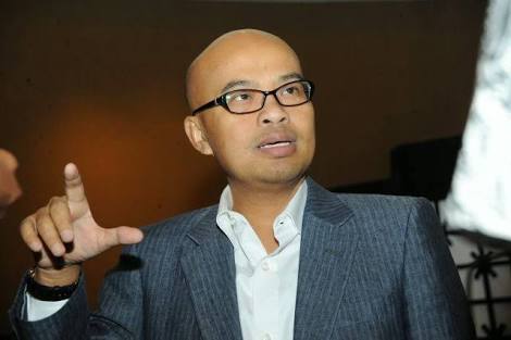 Ahok Panik dan Kumpulkan KTP Hingga Singapura?