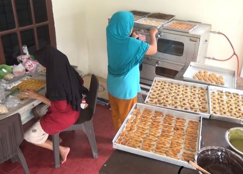 Berkah Lebaran, Perajin Kue Kering di Pekanbaru Kebanjiran Pesanan