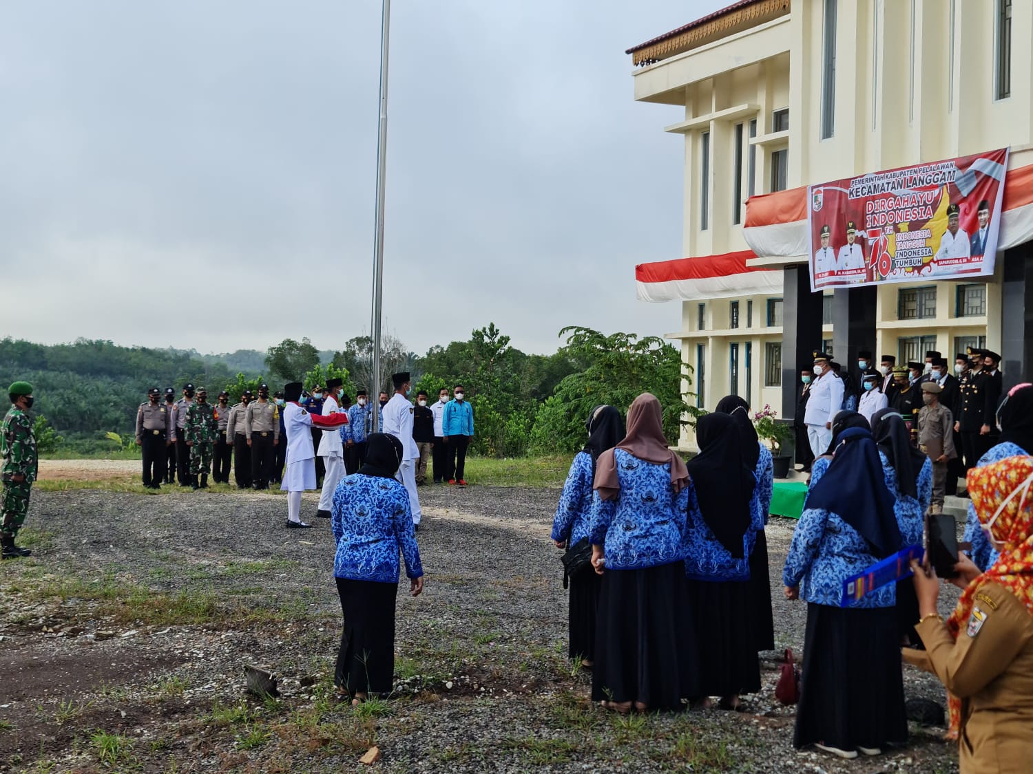 Polsek Langgam Laksanakan Upacara Peringati HUT RI ke-76