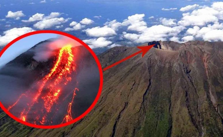 Tonton! Video Detik-detik Gunung Agung Meletus yang Mengerikan Beredar di Media Sosial