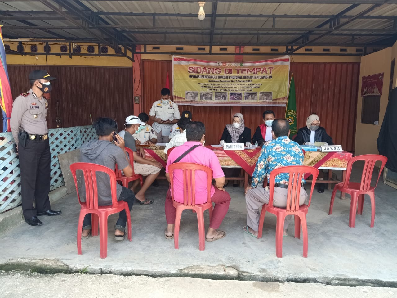 Kapolsek Pangkalan Lesung Pimpin Operasi Yustisi Prokes Covid-19