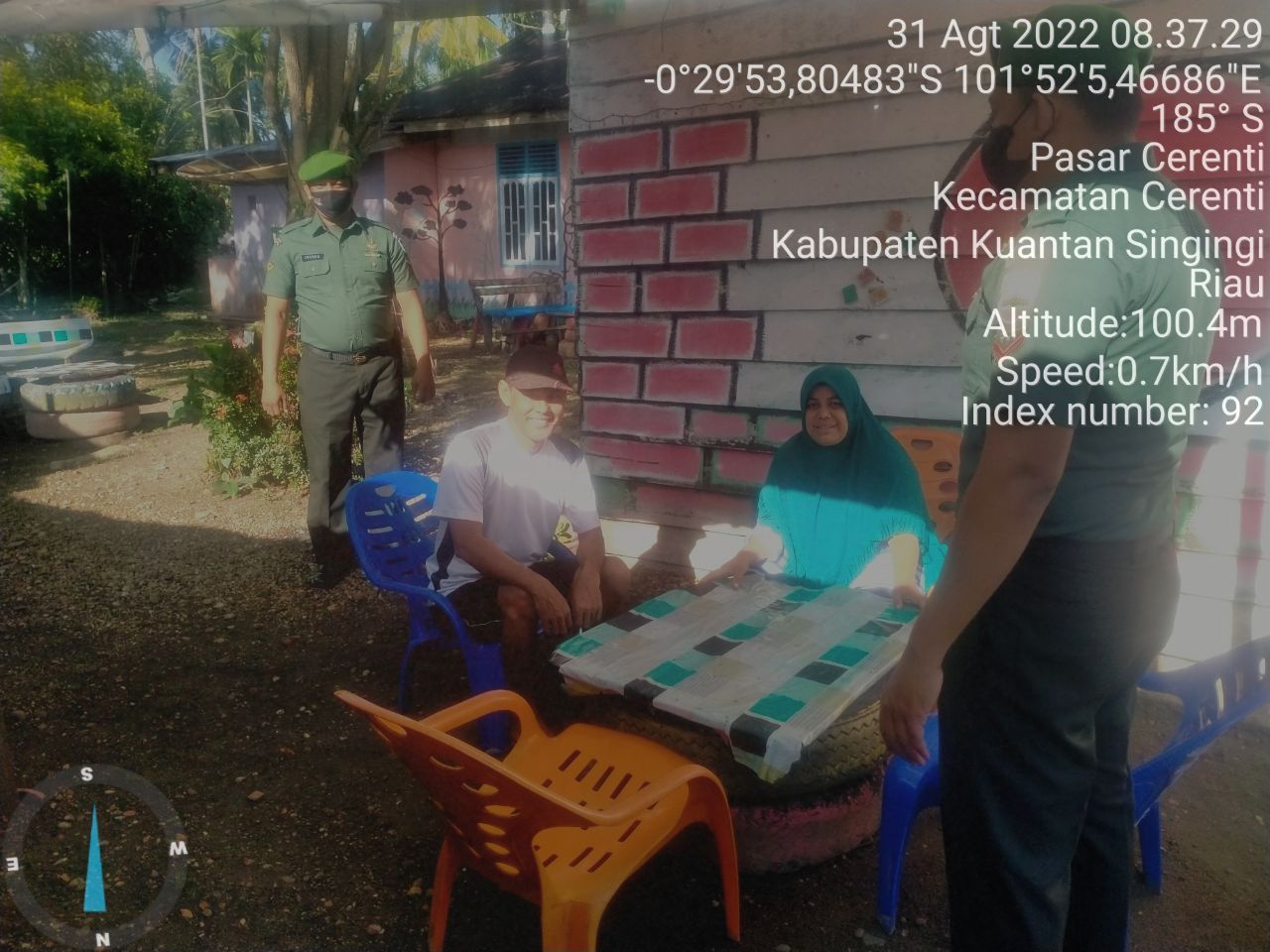 Babinsa Koramil 06/Cerenti Dim 0302/Inhu  Berikan Sosialisasi Serta Himbauan Kepada Warga Agar Patuhi Prokes Covid-19 di Desa Pulau Panjang dan Desa Pesikaian