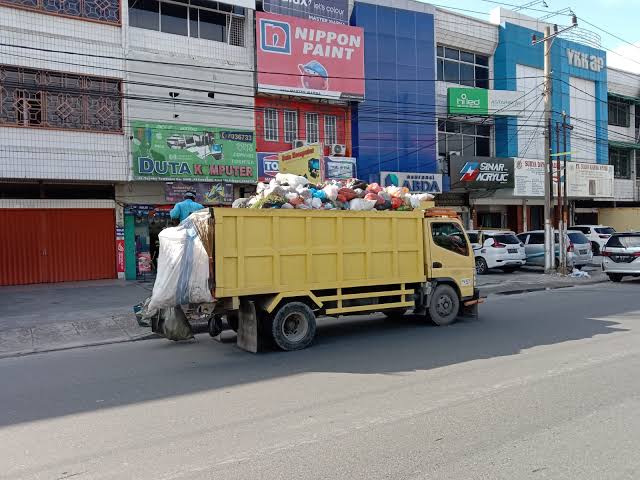 Pekanbaru Beralih ke Swakelola Pengangkutan Sampah, Kontrak Pihak Ketiga Berakhir Juni 2025