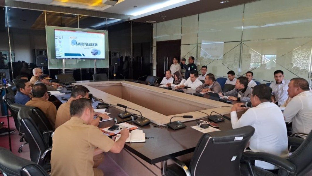 Pemkab Pelalawan Komit Atasi Banjir, Bupati Zukri Pimpin Rapat Bersama BWS Sumatera III