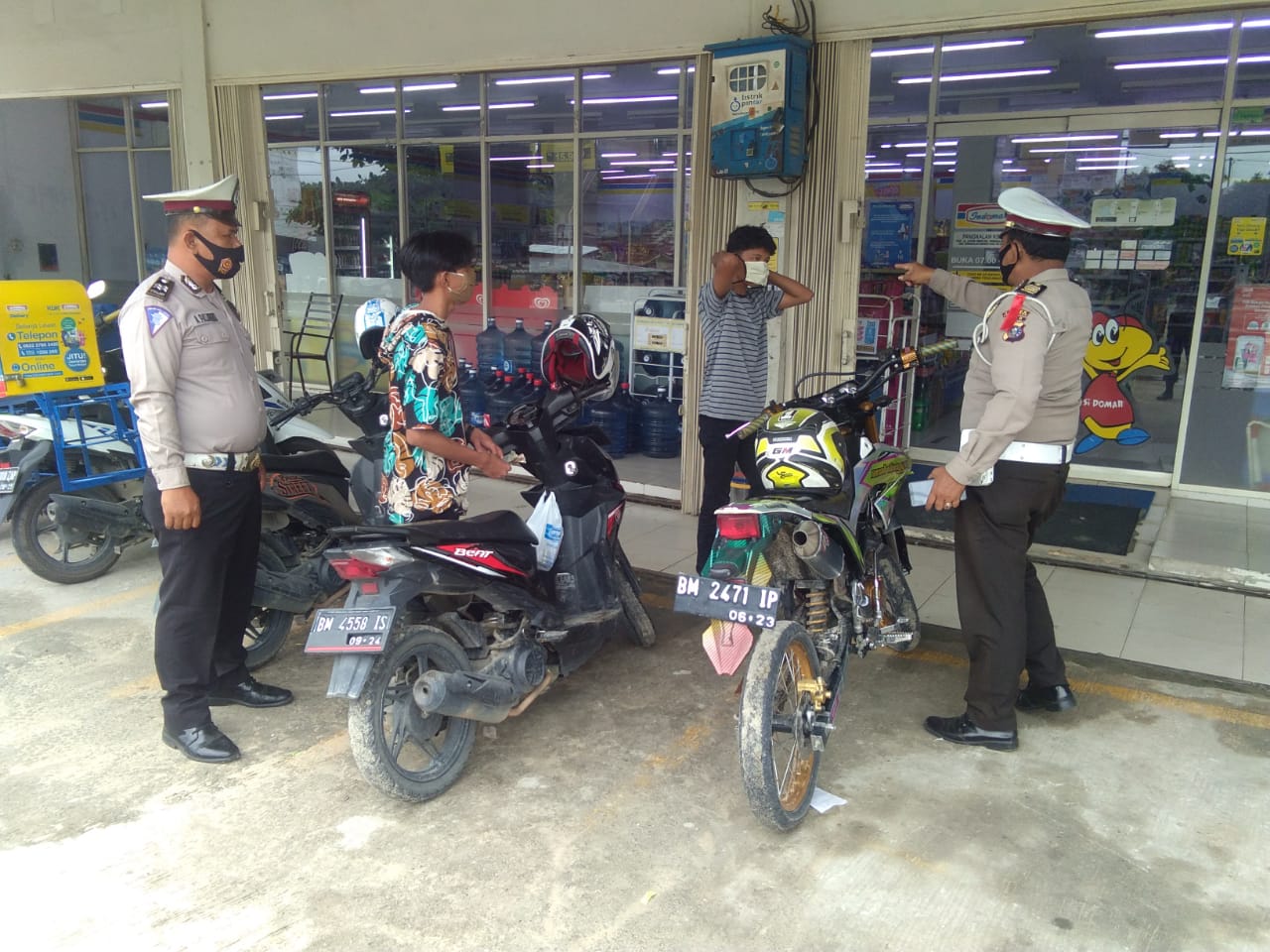 Berikan Keamanan, Polsek Pangkalan Kerinci Rutin Patroli di Tempat Rawan